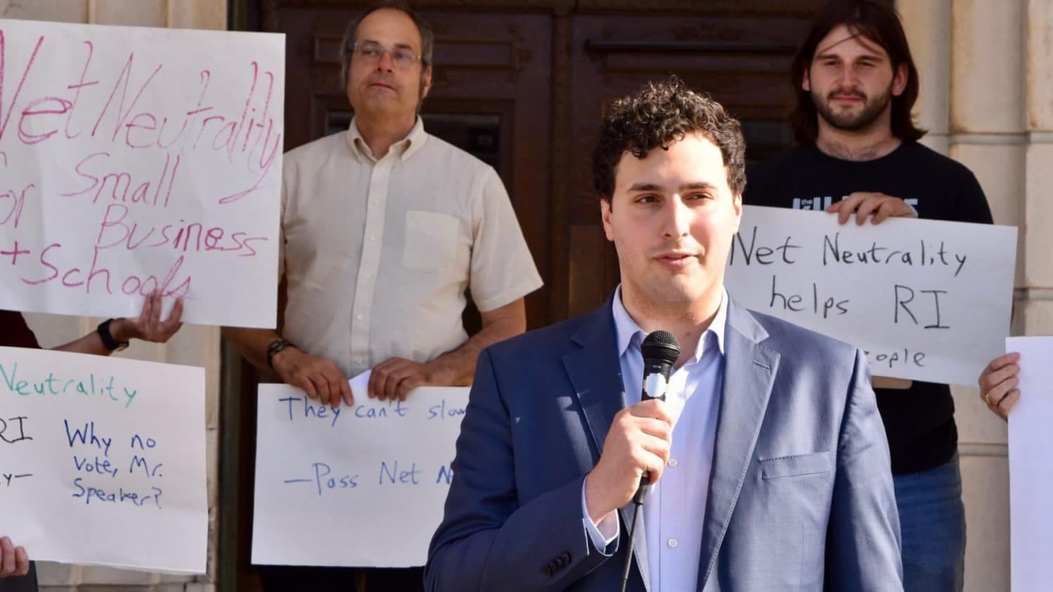 Efforts to preserve in Net Neutrality in Rhode Island undermined by backroom deals and business interests