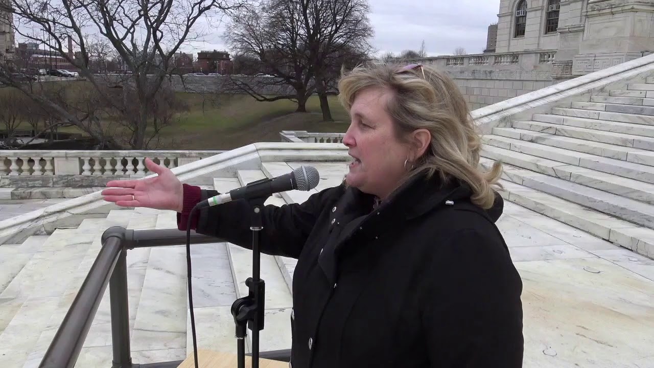 2019-01-19 Women's March RI 03