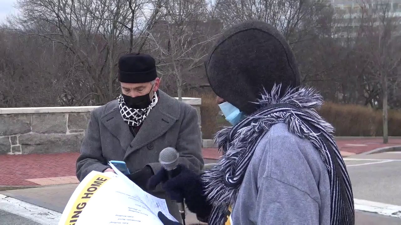 Nursing Home Worker Oprah Hypes Crowd of Union Members Protesting for 'Safe Staffing' Bill in RI