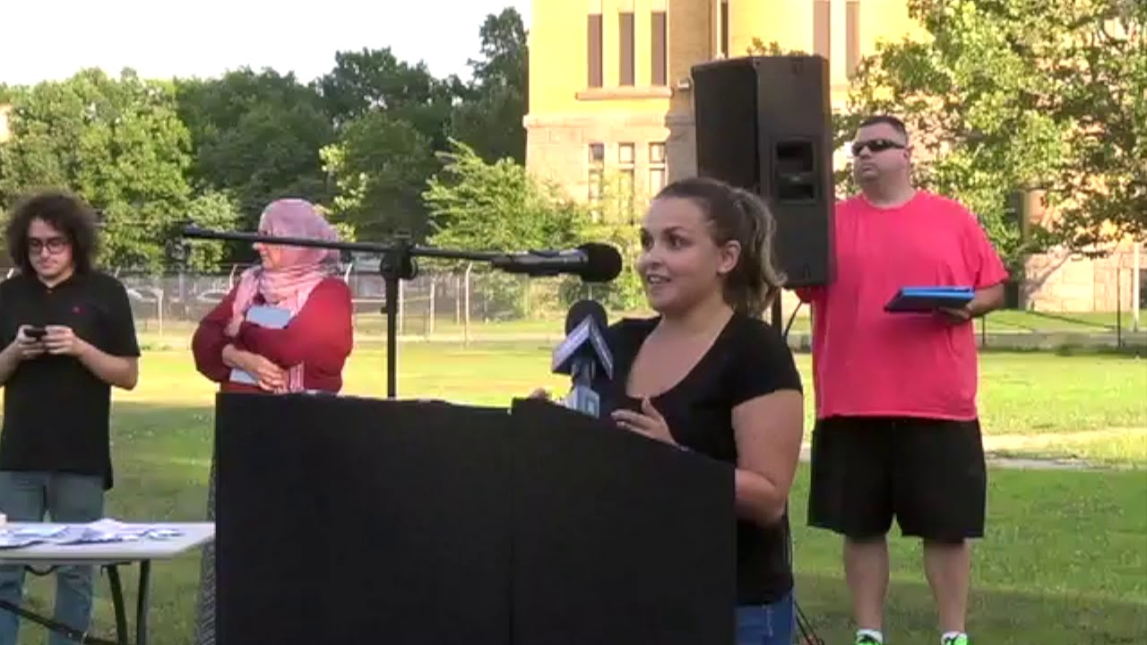 2019-08-09 Mass Shootings Vigil 04