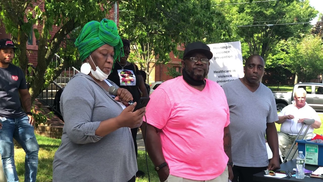 Community march on Nonviolience Inst 05