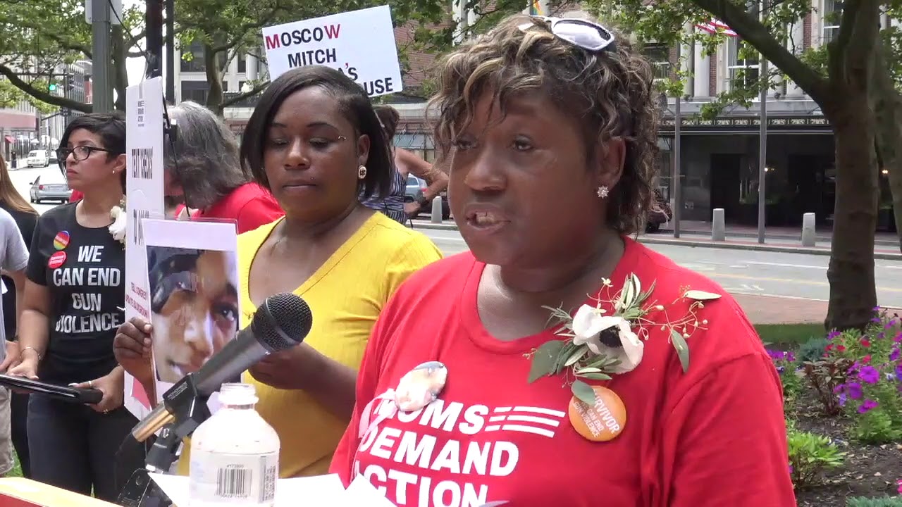 2019-08-17 Moms Demand 05