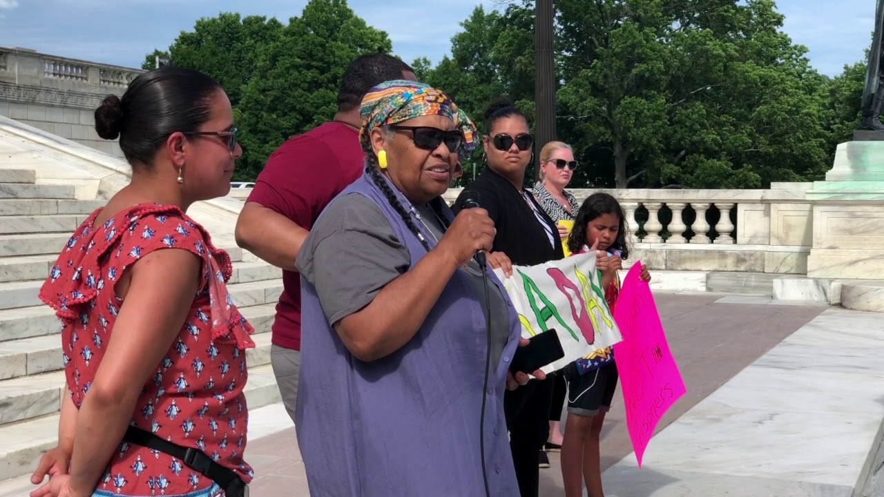 2018-06-20 Flood the State House EndFamilySeparation 14