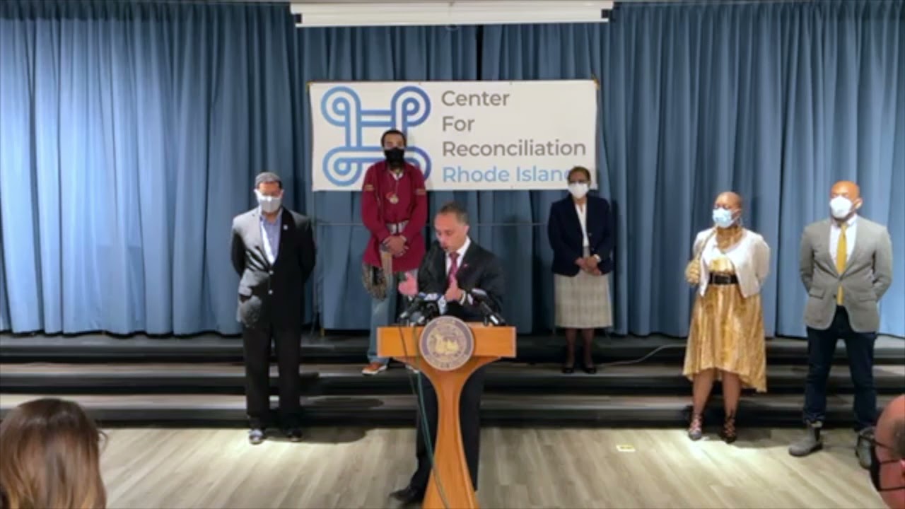 Mayor Elorza joins AAAG, historians to unveil truth telling report