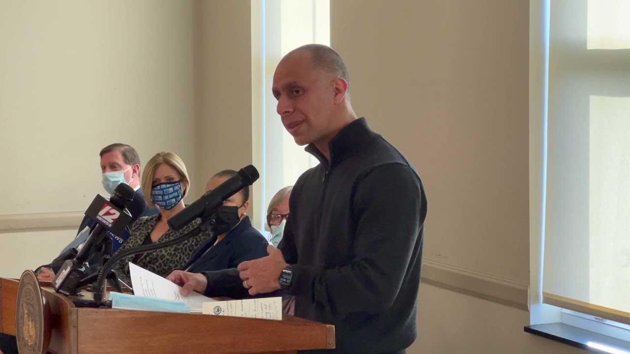 Guaranteed Basic Income 01 PVD Mayor Jorge Elorza