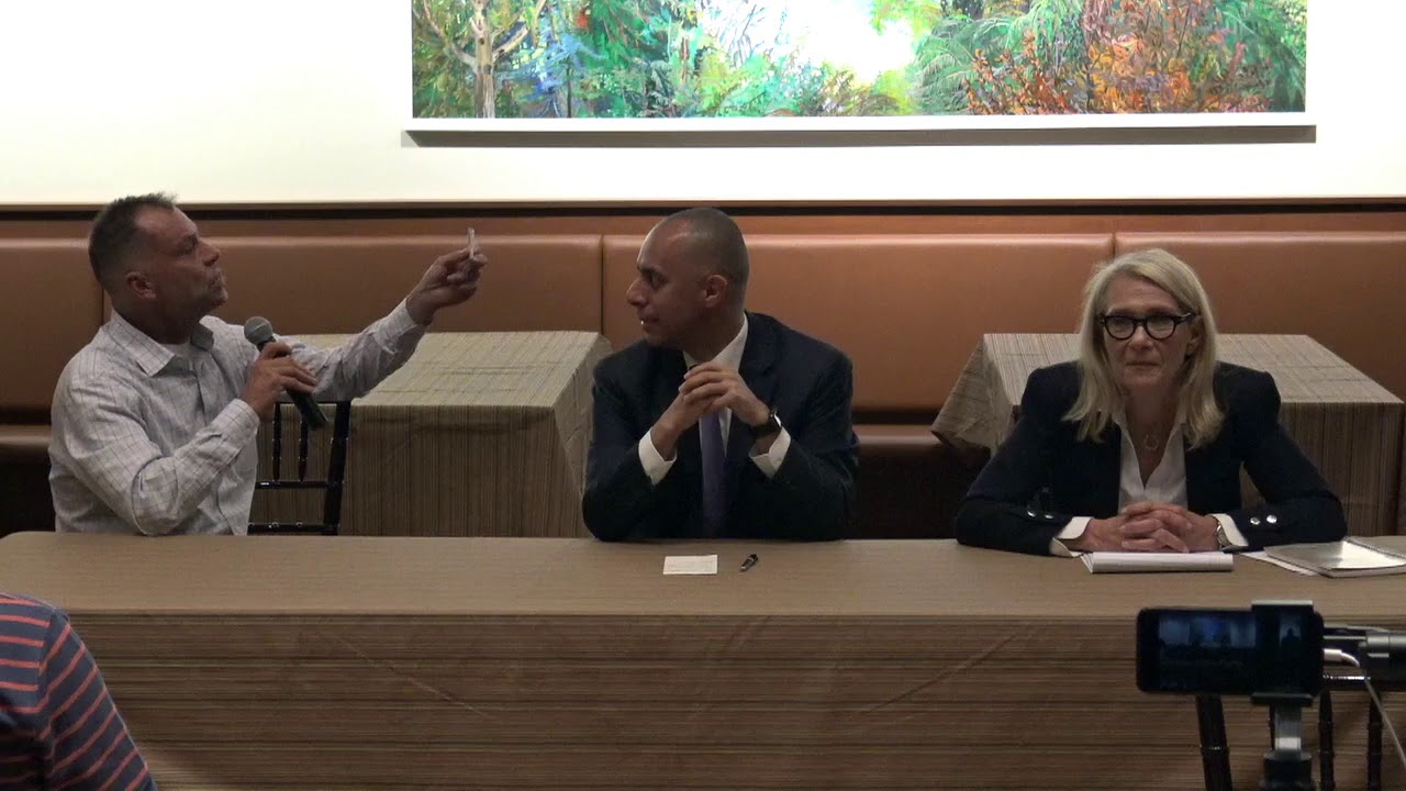 2018-10-09 Providence Mayoral Debate 11