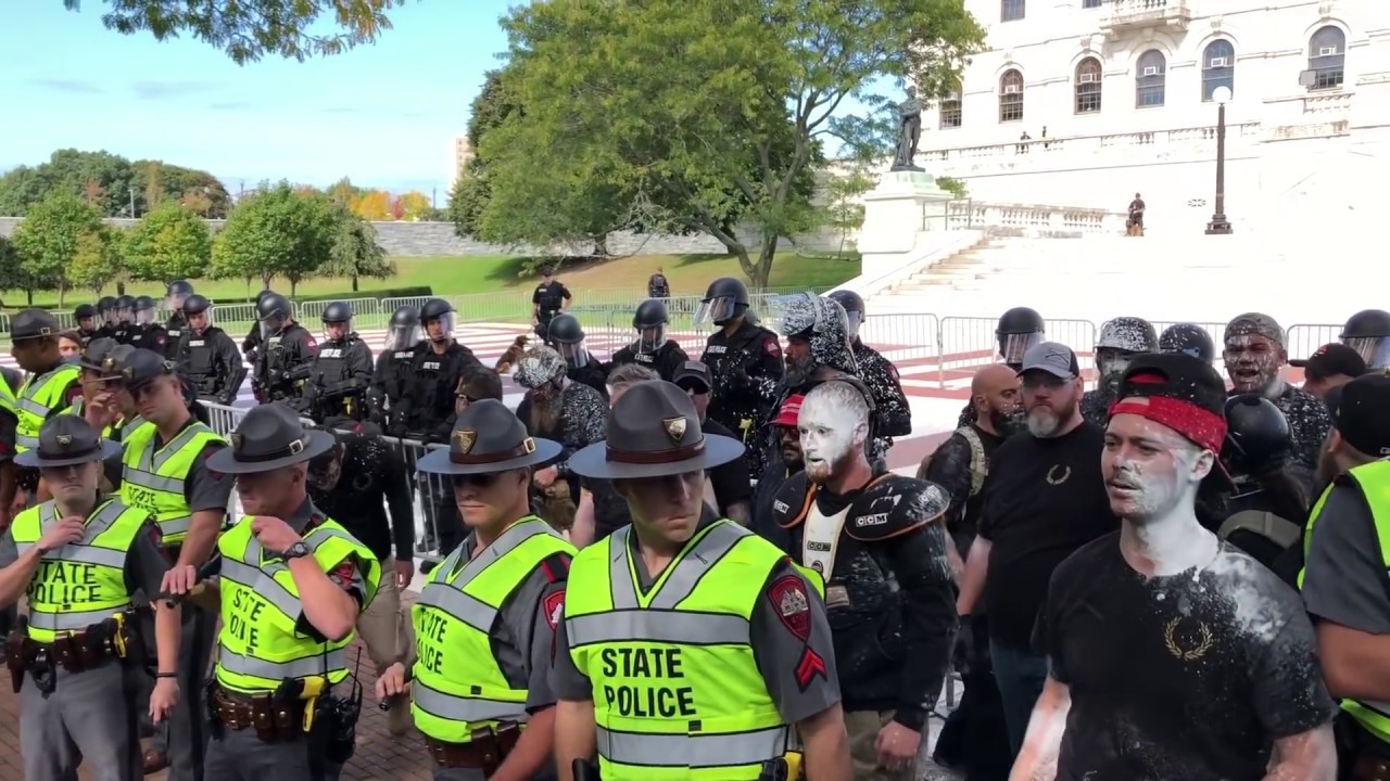 Fascist Groups Proud Boys and Patriot Prayer Start Fight with Protesters at “Resist Marxism” Rally