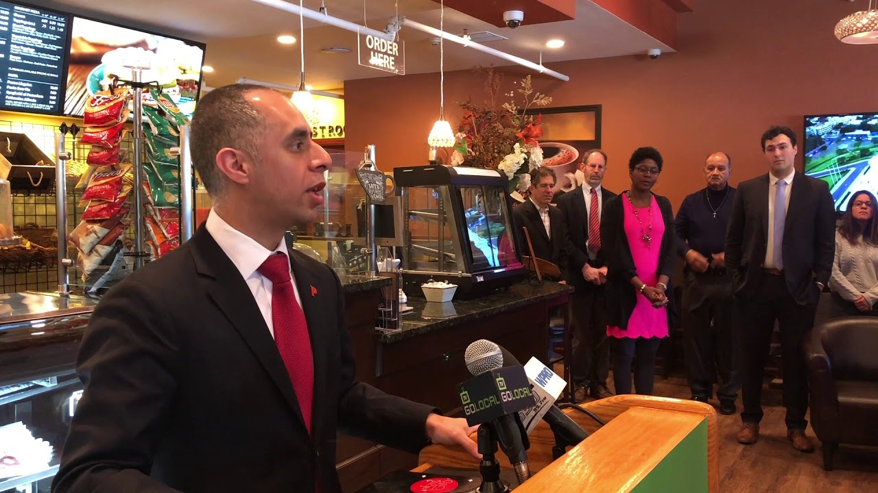 2018-03-19 Elorza endorse Regunberg 02
