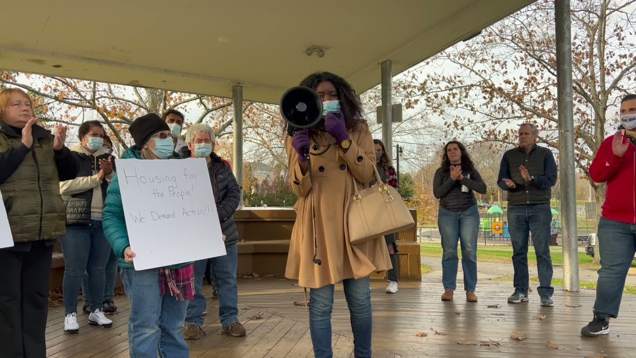 Woonsocket Protest Against Mayor Baldelli-Hunt and the City Council 06
