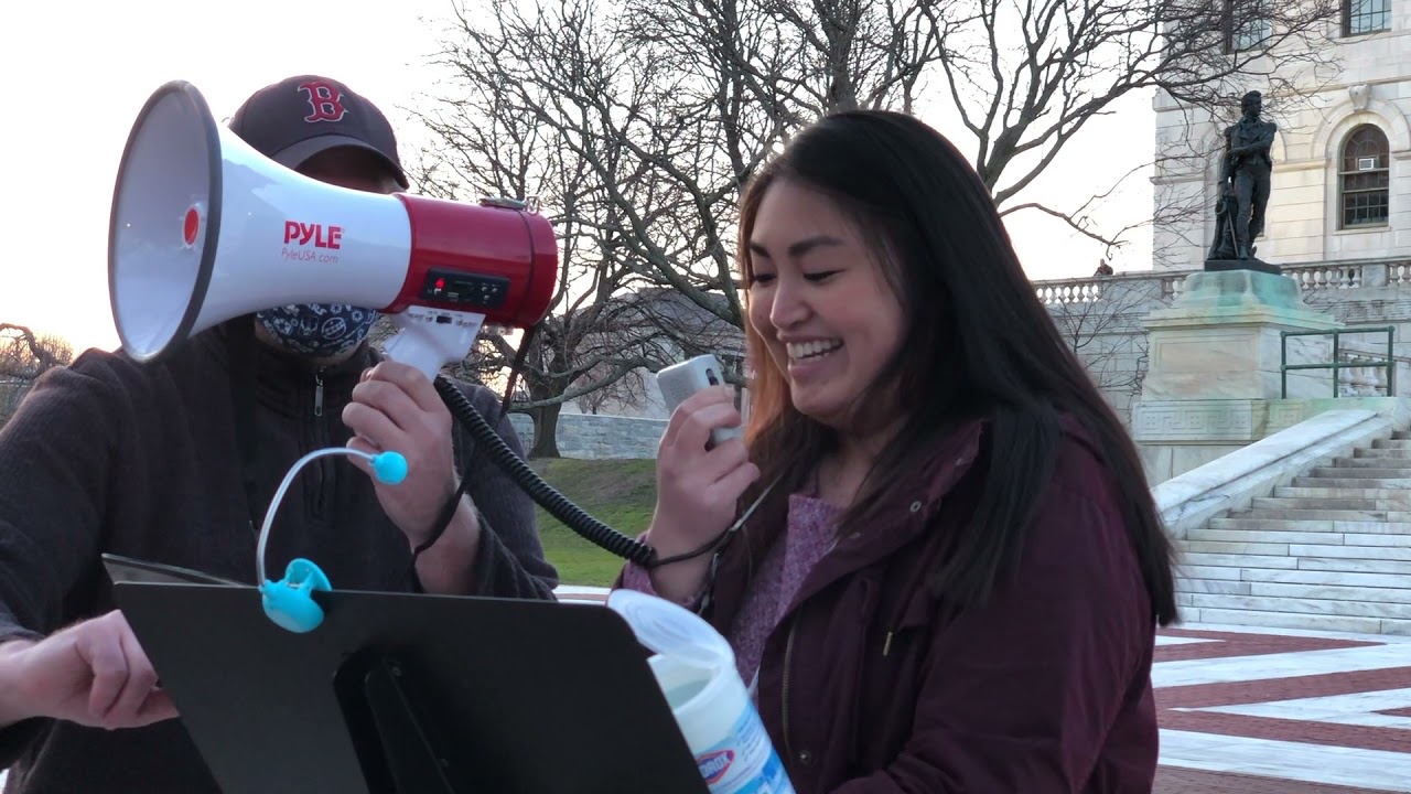 1000 Paper Cranes 05 Geena Pham
