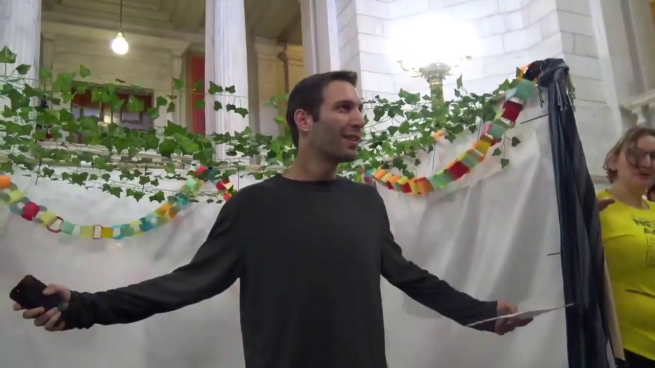 Lex Rofeberg Explains the Importance of the Jewish Holiday of Sukkot at Private Prison Meeting