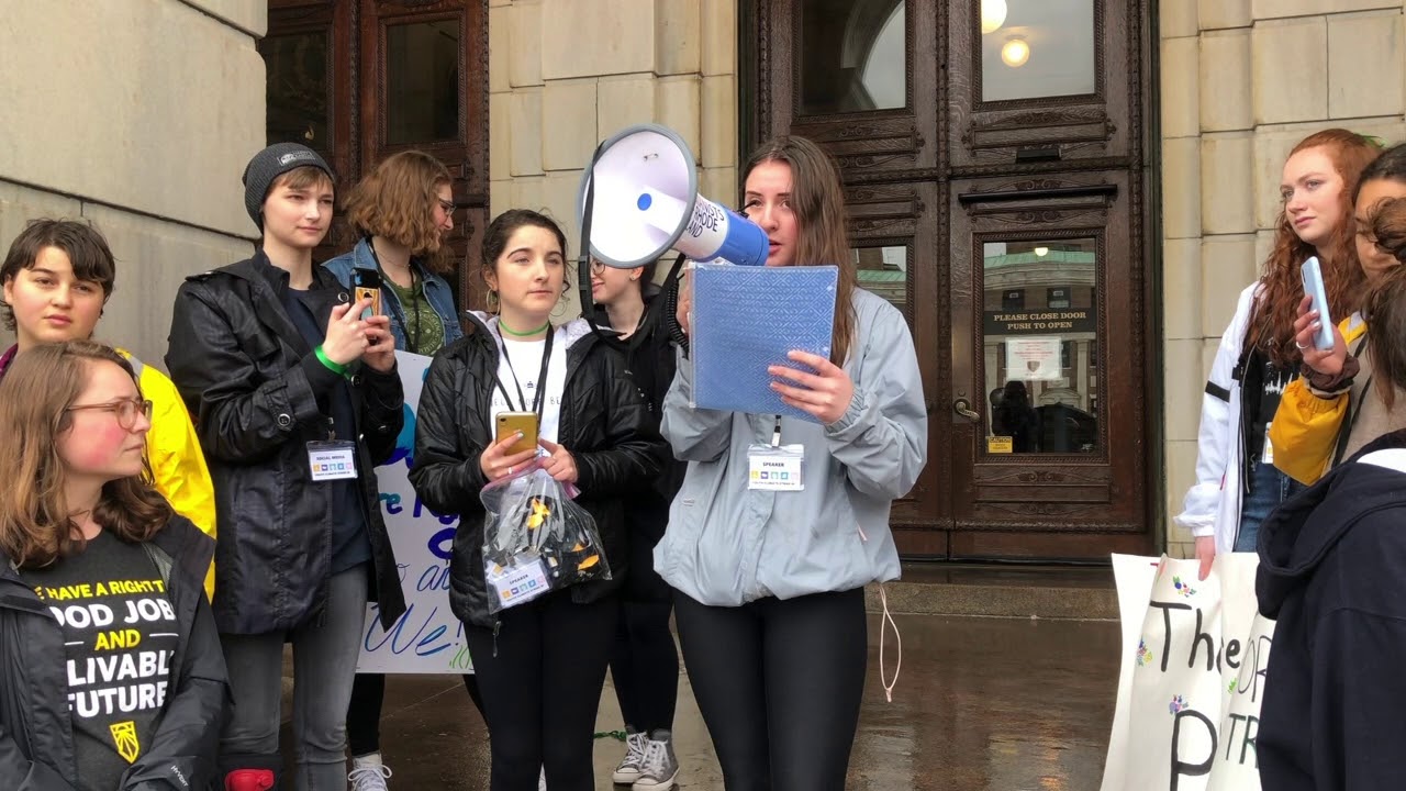 2019-03-15 Youth Climate Strike RI 02