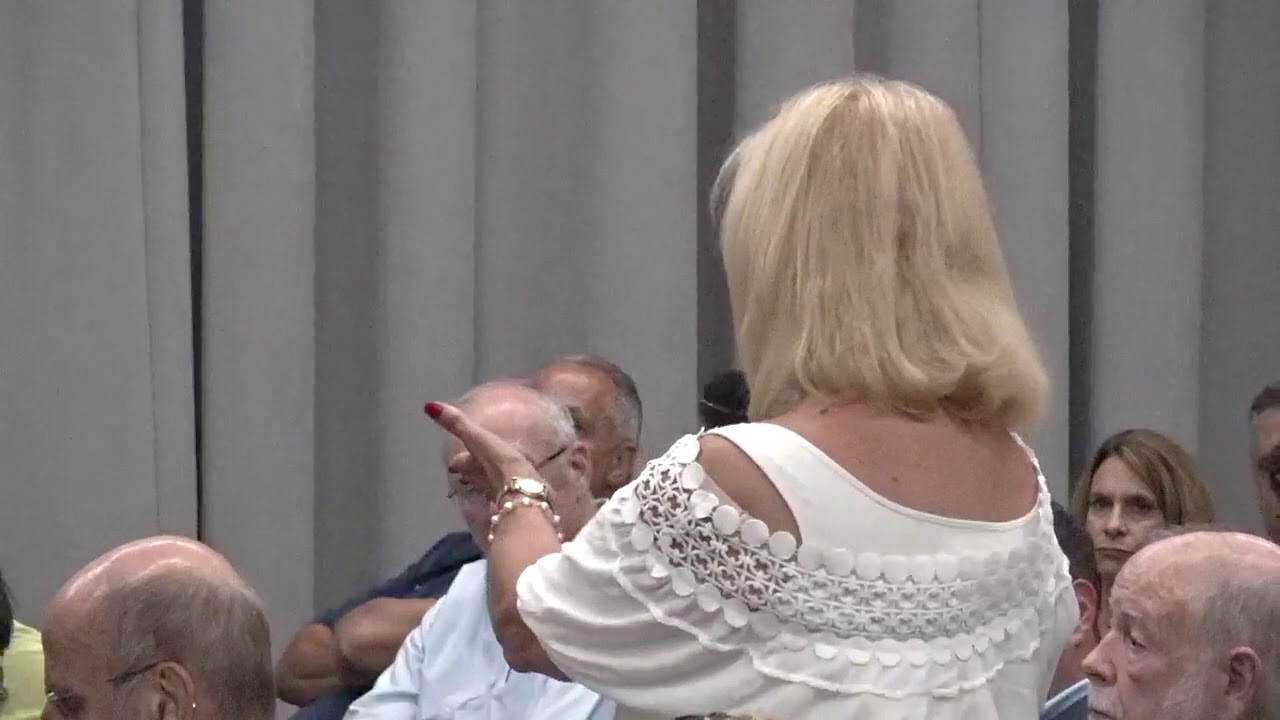 2018-08-06 Matt Brown Hosts Restore Our Pensions Town Hall 07