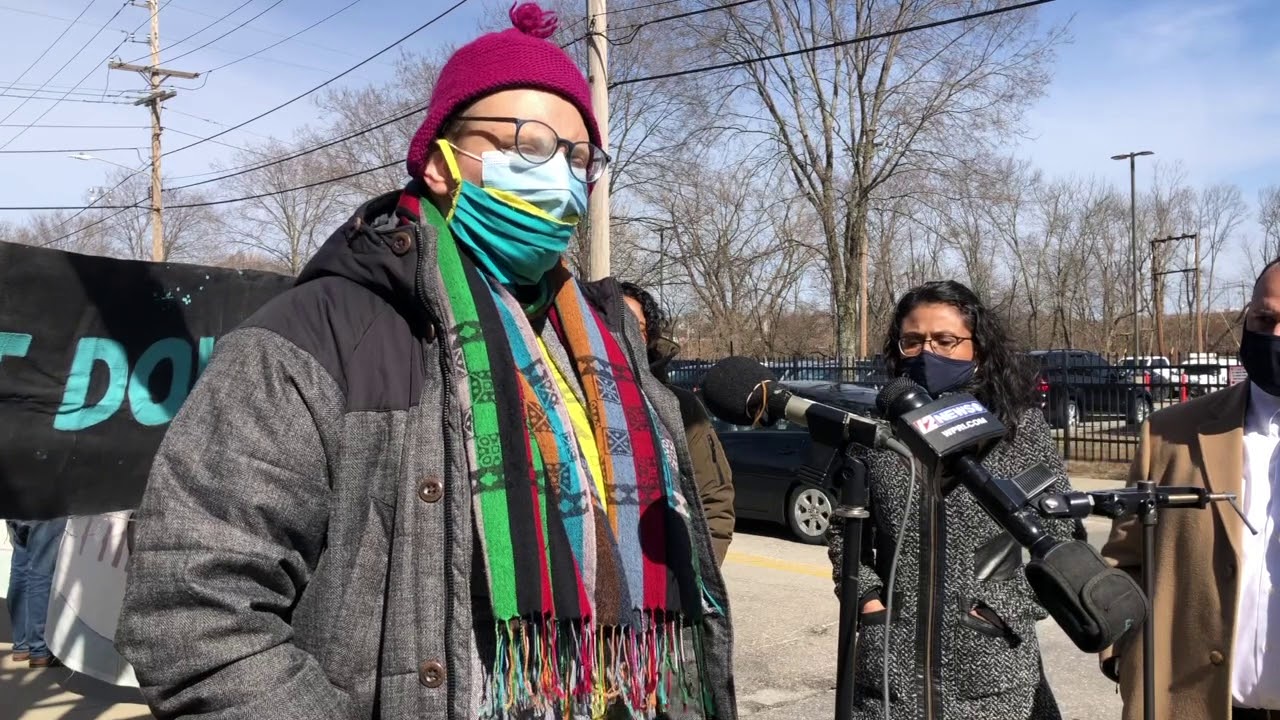 Never Again RI Organizer Says U.S. Supports White Immigrants While Neglecting Latinos in the Wyatt