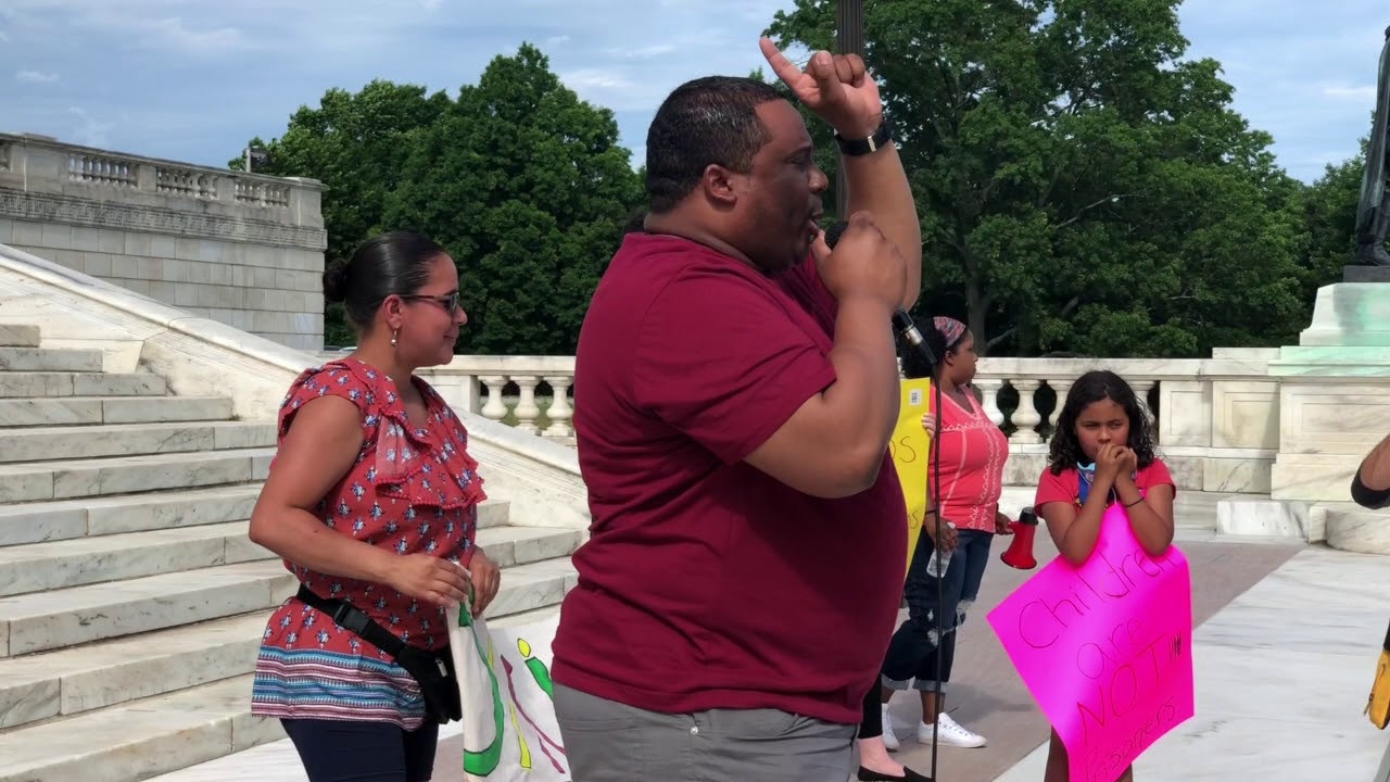 2018-06-20 Flood the State House EndFamilySeparation 13