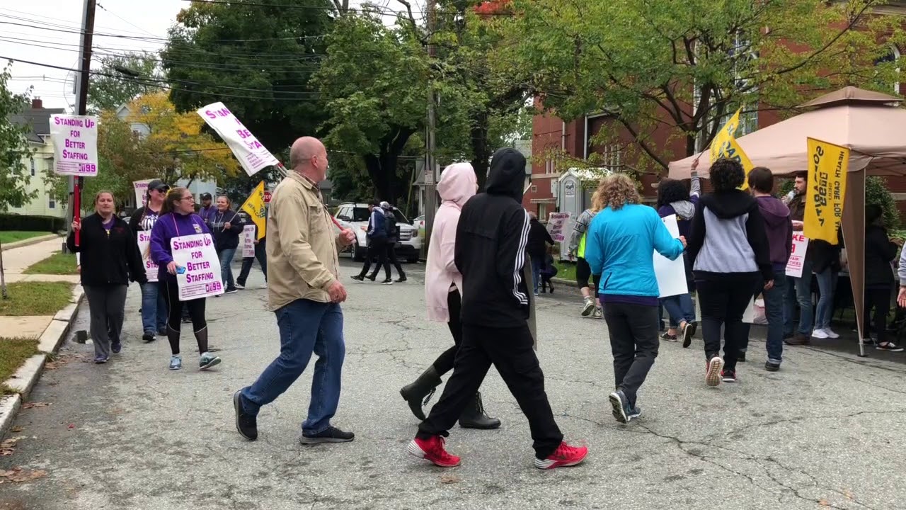 2018-10-03 Groden Center Strike