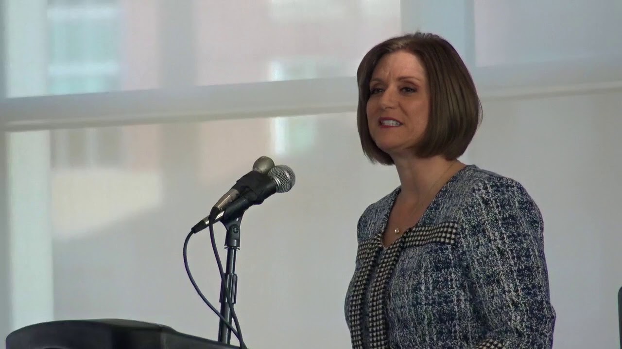 201-10-22 United Way Gubernatorial Forum 01