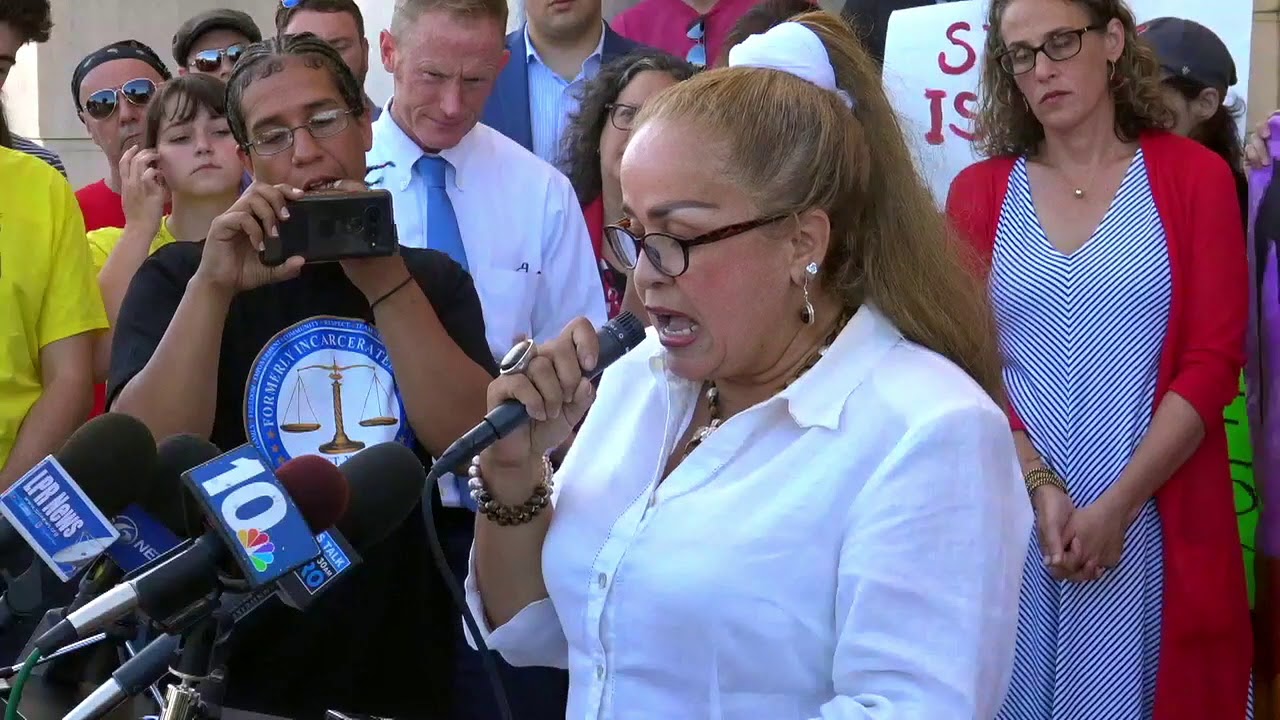 2019-08-20 Never Again Press Conference 06