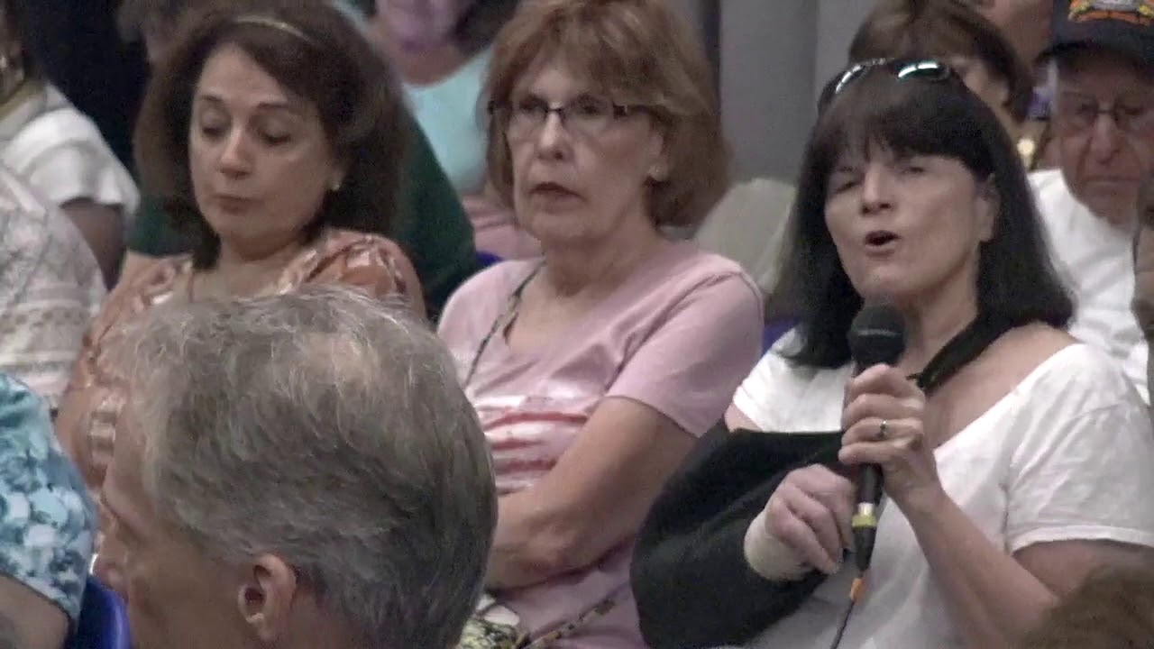 2018-08-06 Matt Brown Hosts Restore Our Pensions Town Hall 20