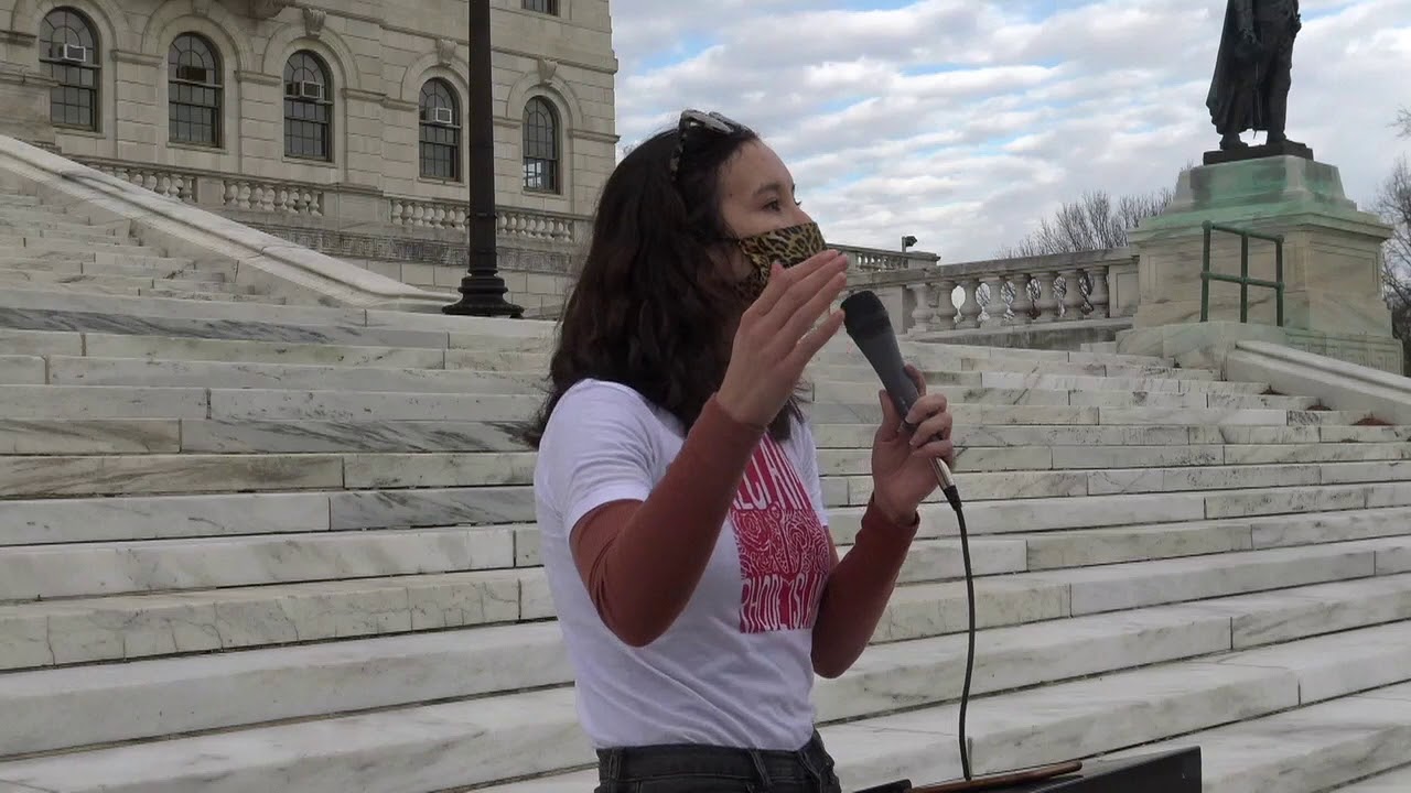 Reclaim RI Membership Coordinator Notes That Taxes on the Rich Have Decreased in Rhode Island