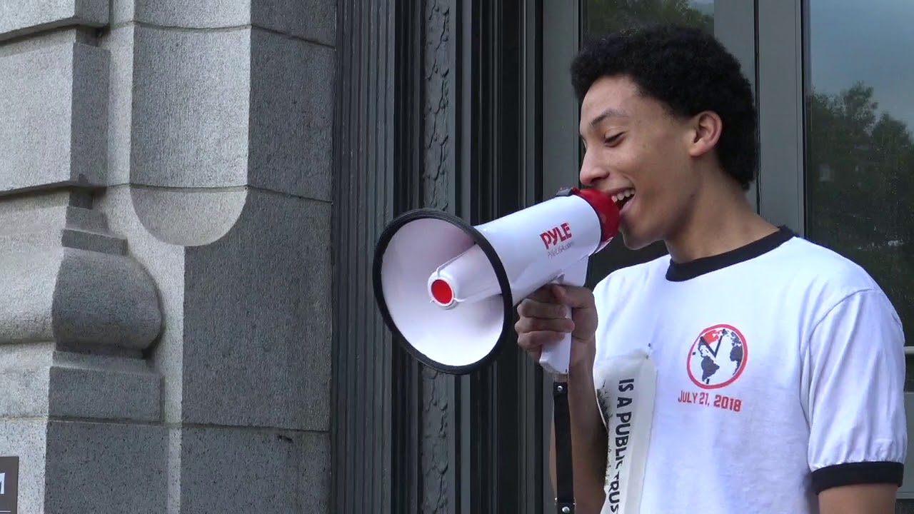 2018-10-29 TrialoftheCentury 05