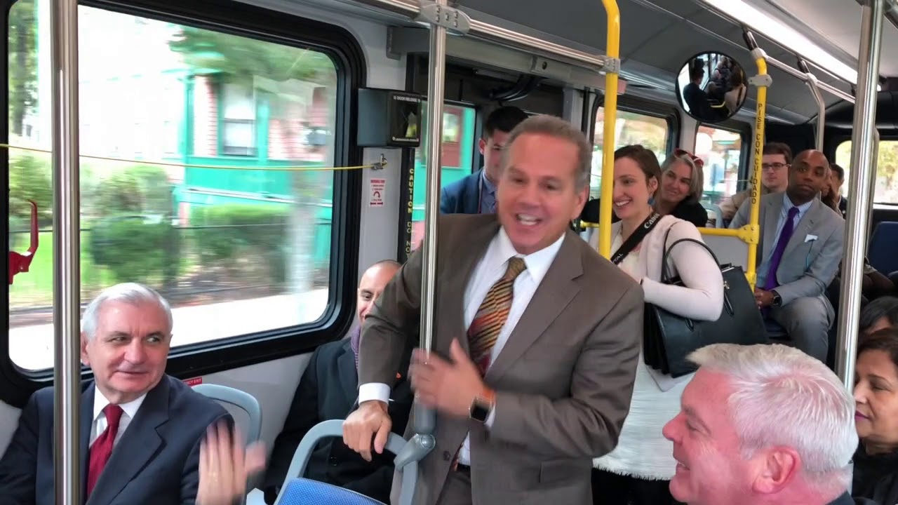 2018-10-22 RIPTA Electric Buses
