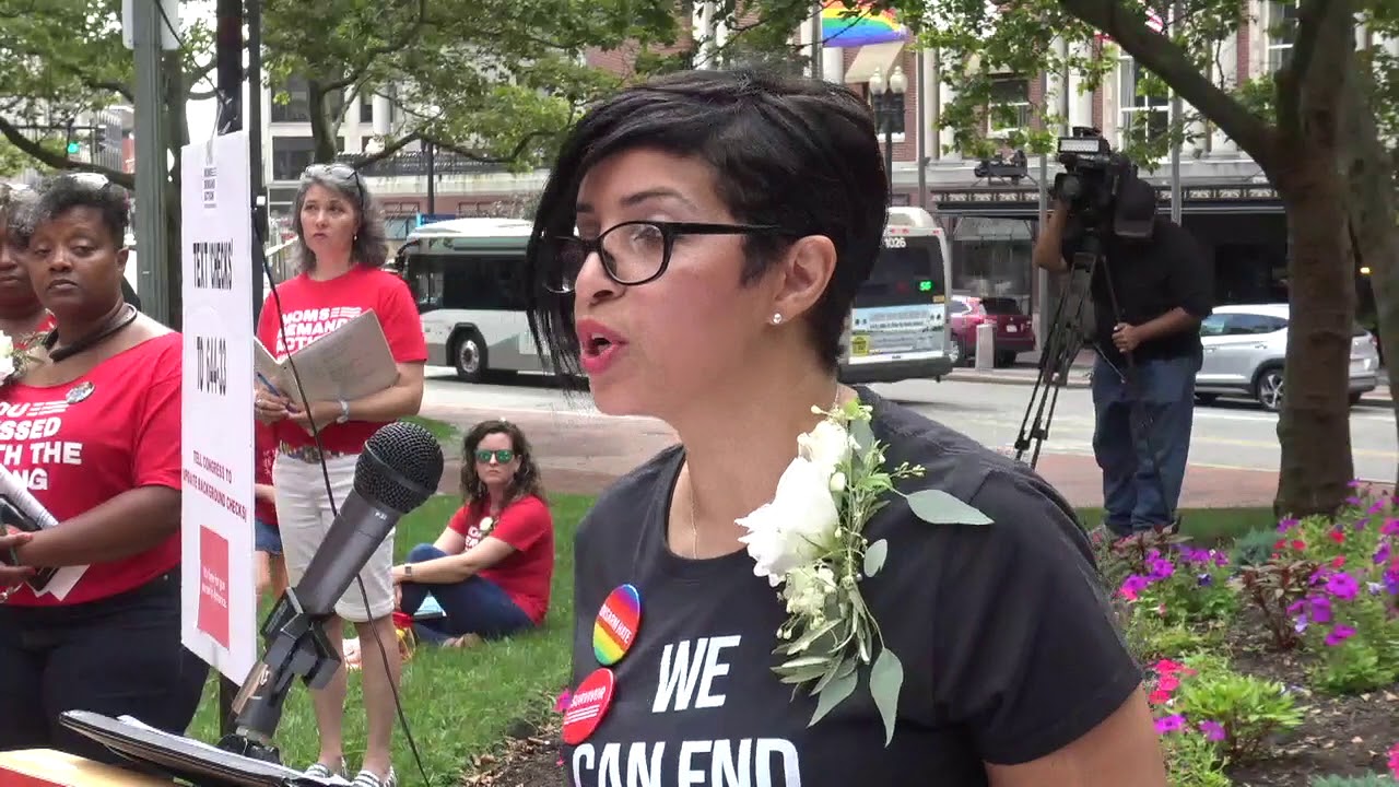 2019-08-17 Moms Demand 02