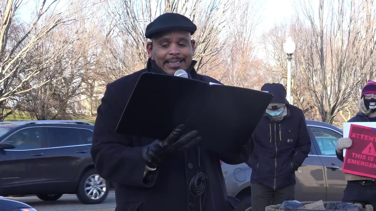 Reverend Perkins Says a Prayer At a 2020 RI Overdose Vigil