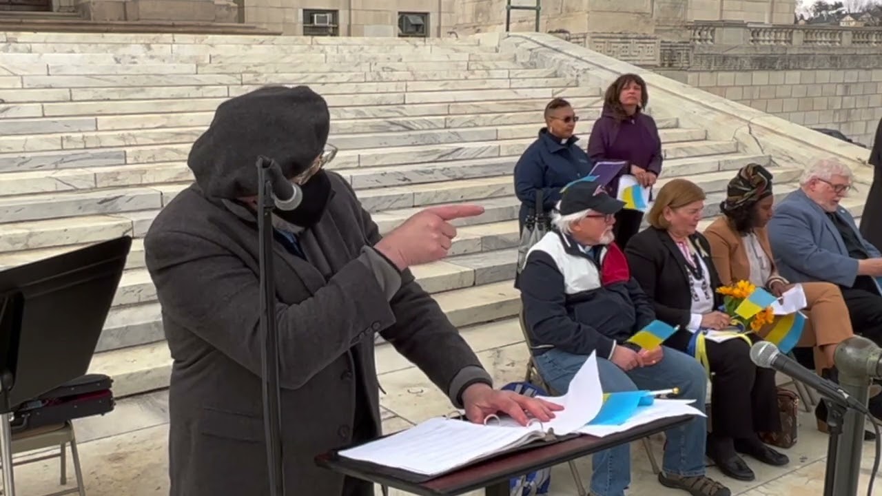 Vigil for Ukraine 01