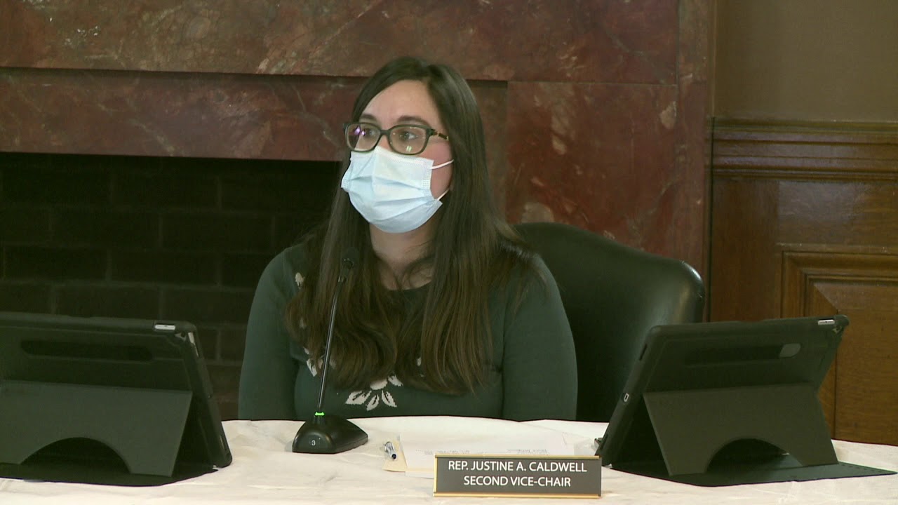 RI House Corporations Committee Discusses Third-Party Delivery Service Requirements