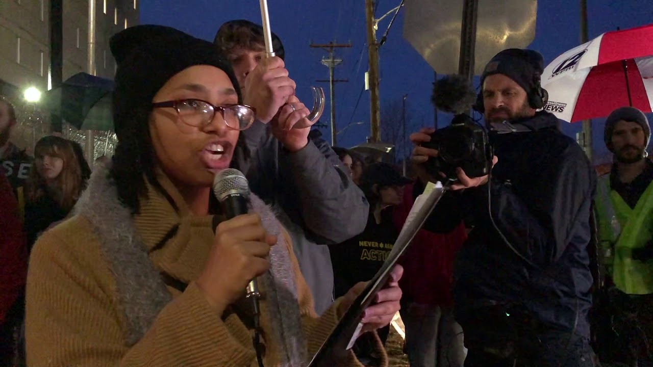 Never Again Action returns to the Wyatt Detention Facility 7/21