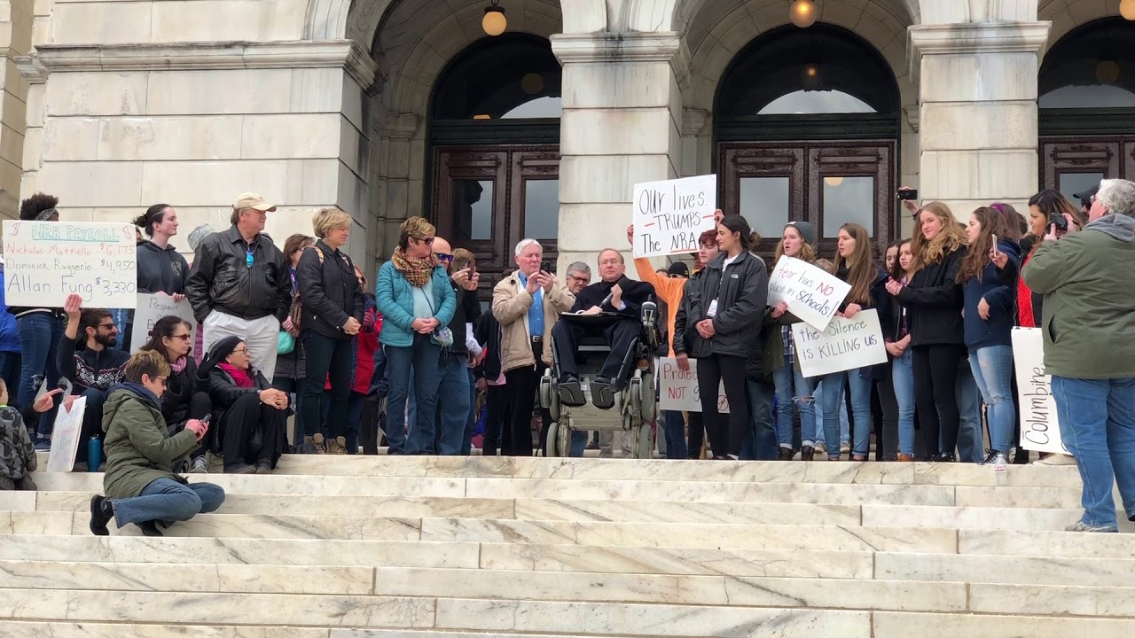 2018-03-24 March for Our lives RI 09 James Langevin
