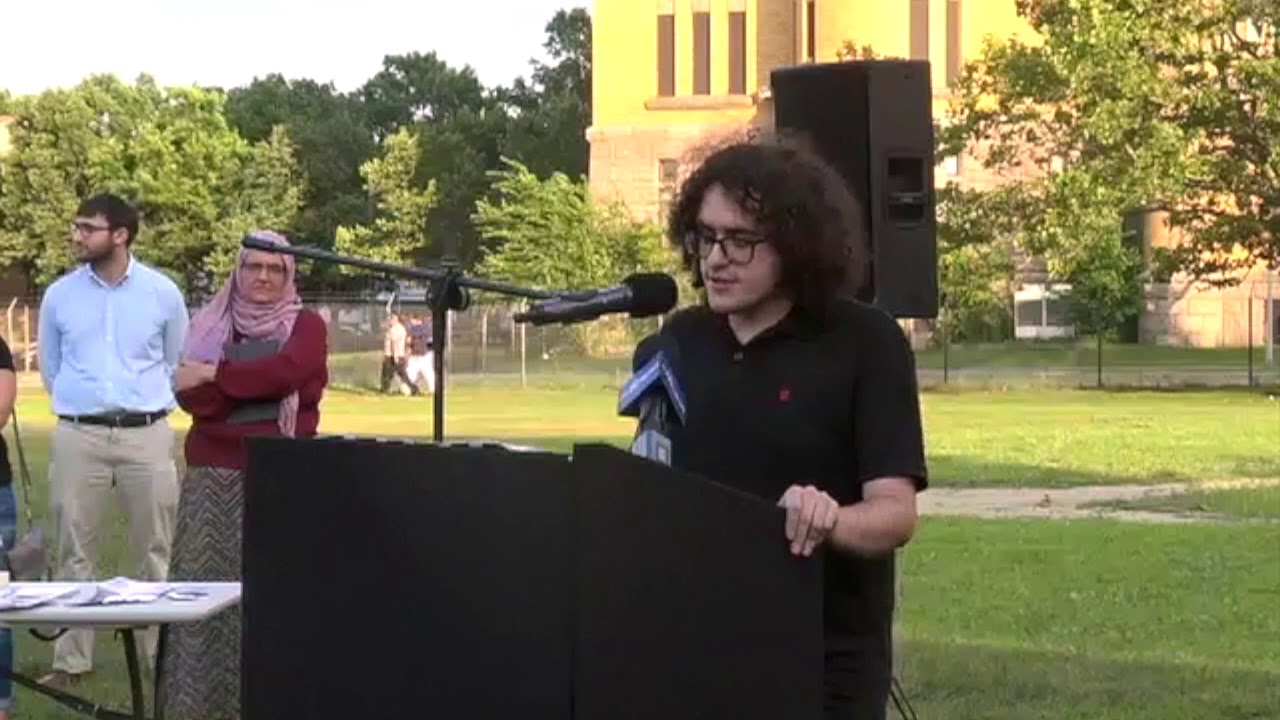 2019-08-09 Mass Shootings Vigil 08