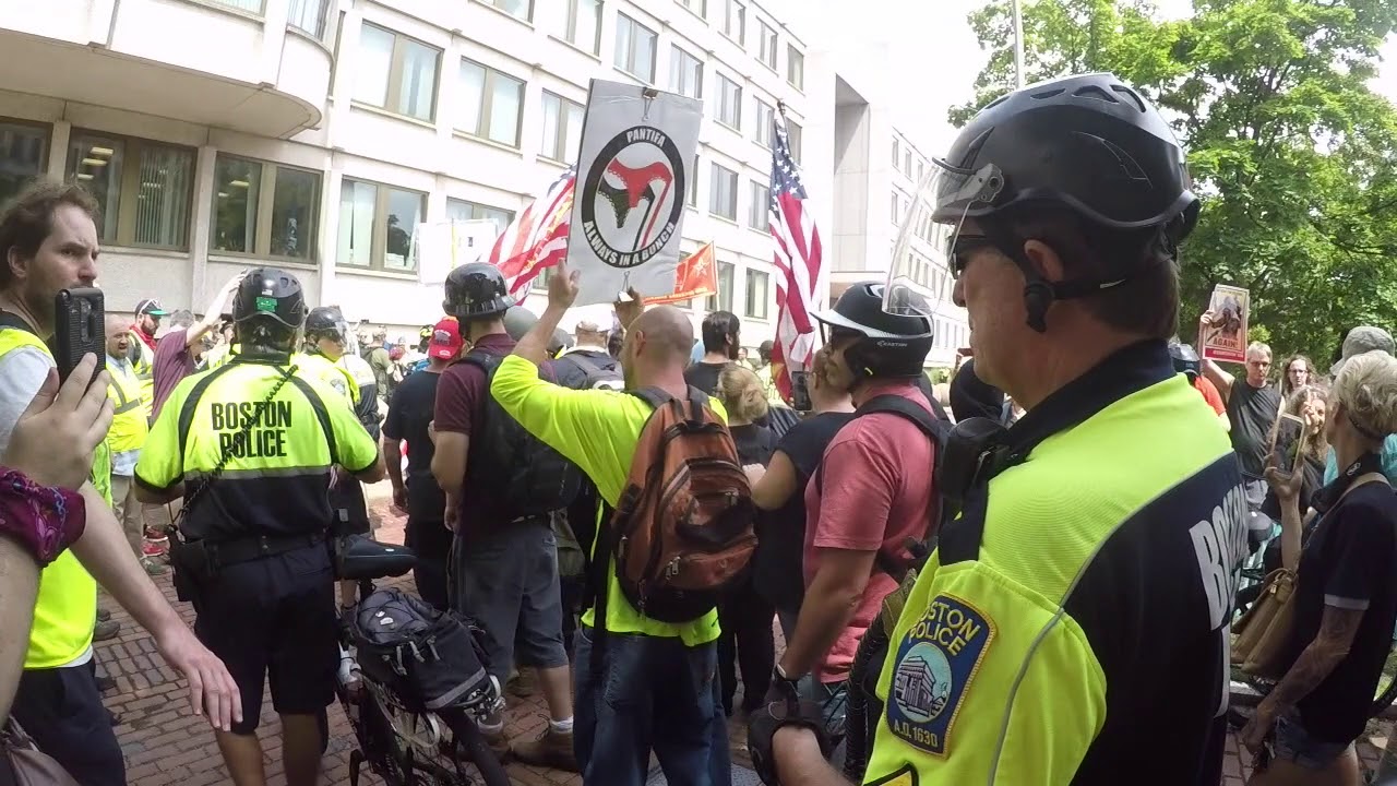 2018-08-18 Boston Antifa 01 Leaving