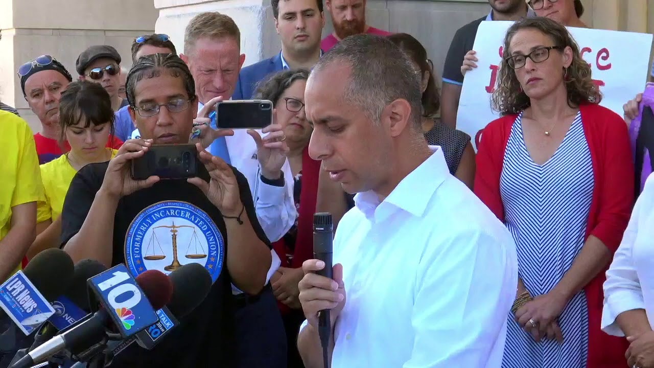 2019-08-20 Never Again Press Conference 05