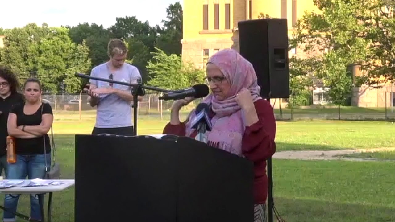2019-08-09 Mass Shootings Vigil 07