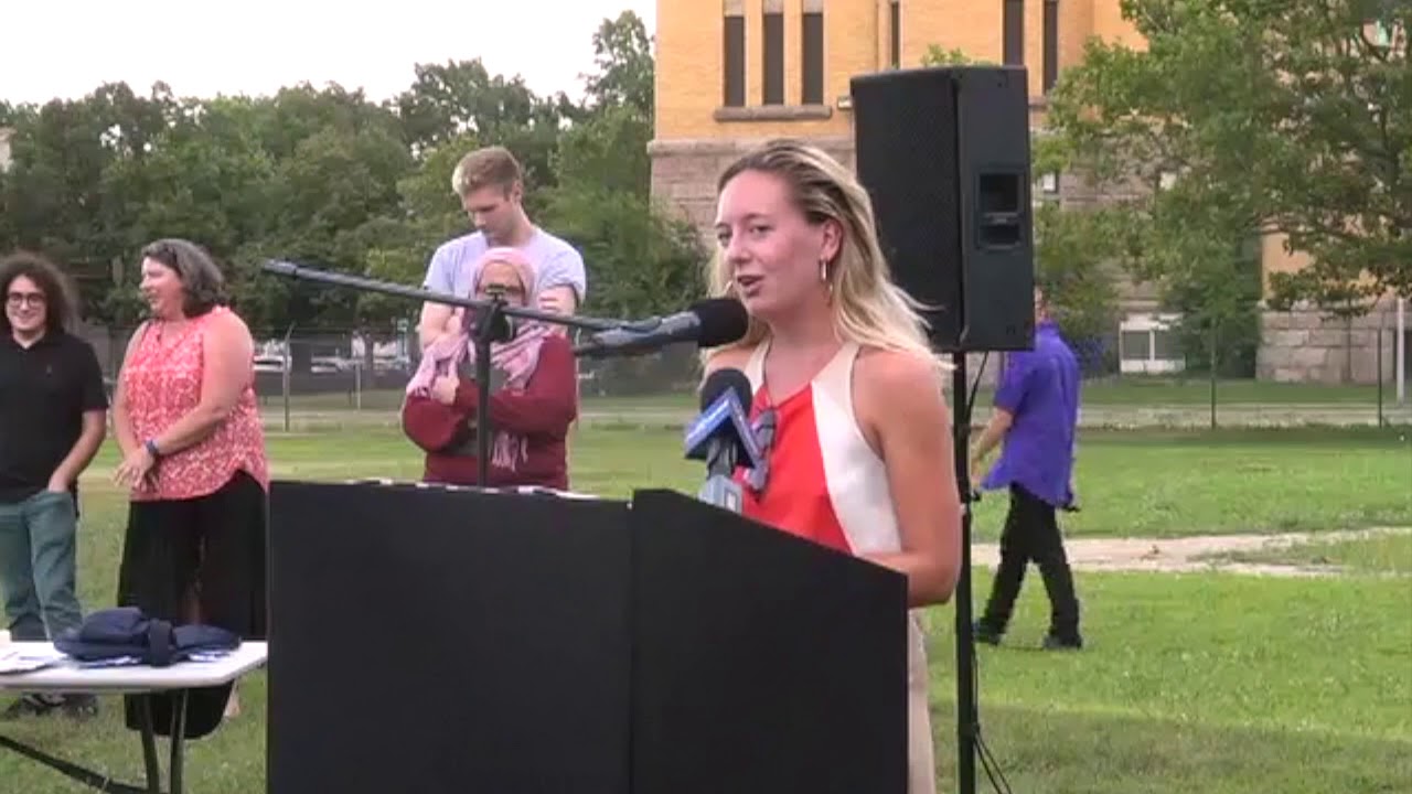 2019-08-09 Mass Shootings Vigil 11