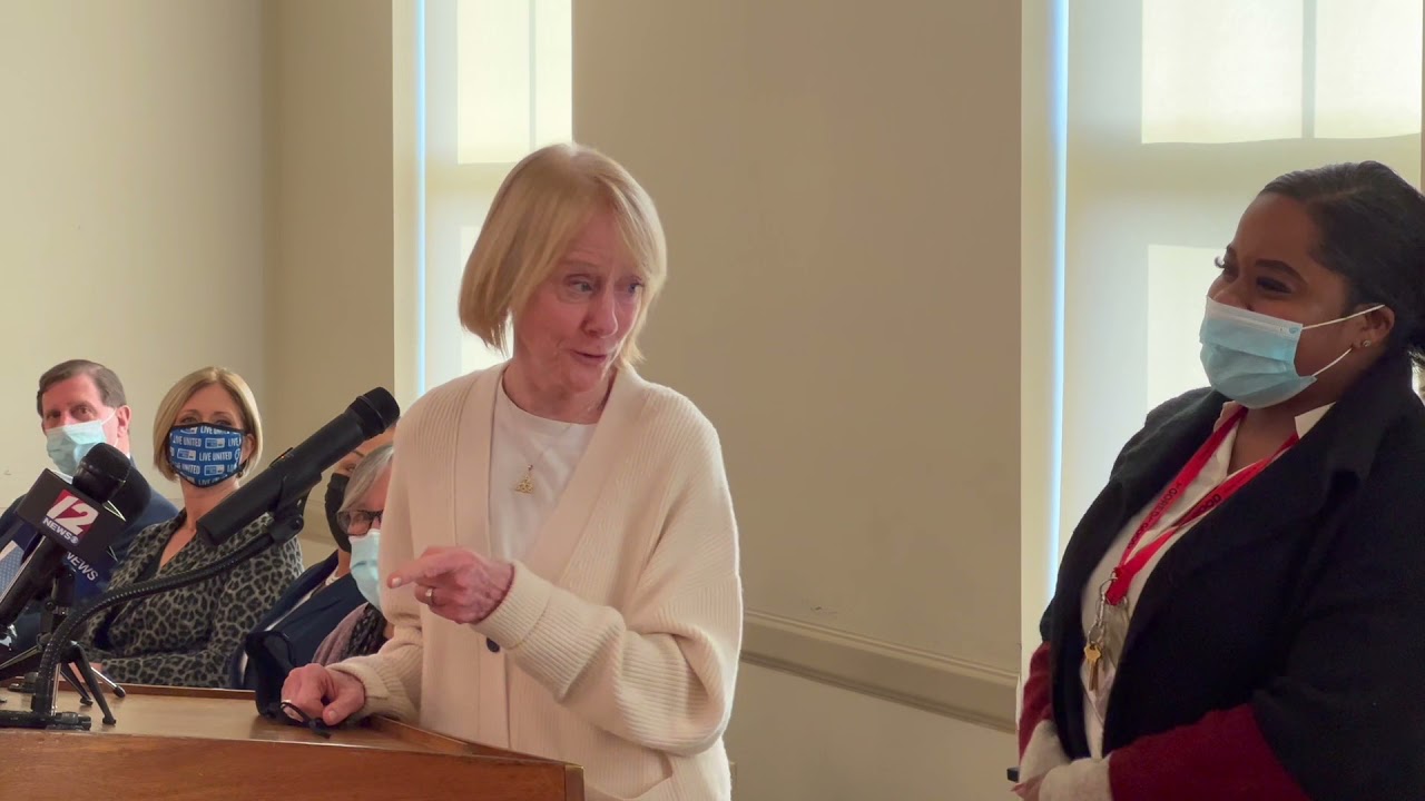 Guaranteed Basic Income 03 Eileen Hayes and Partaja Spann of Amos House