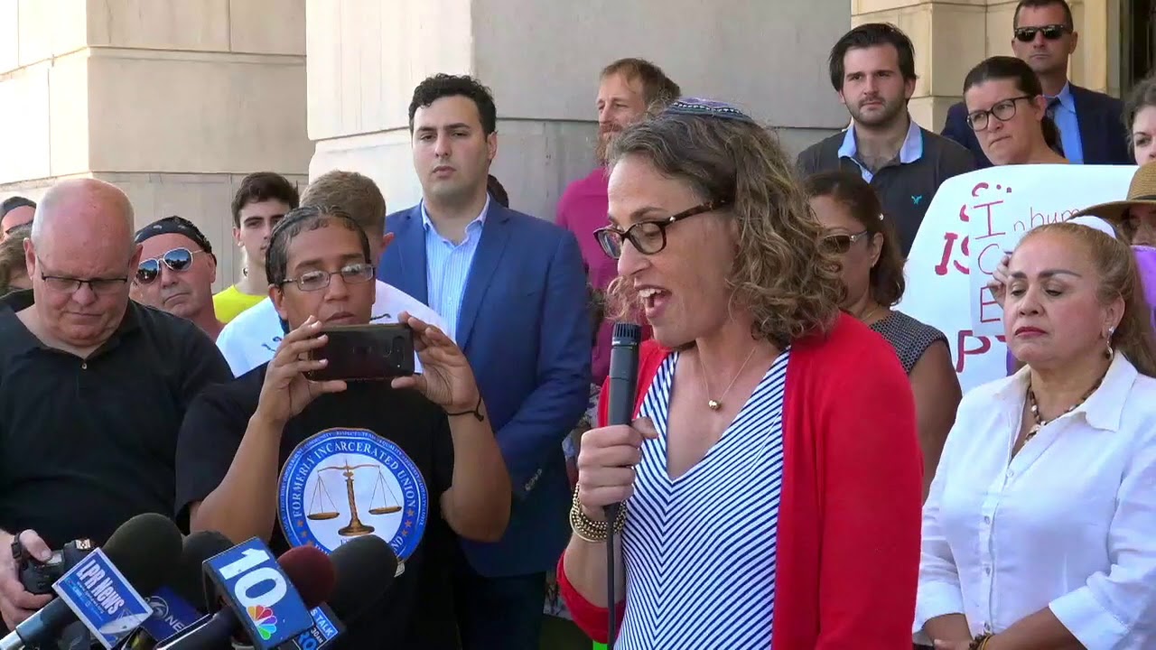 2019-08-20 Never Again Press Conference 02