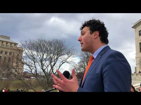 2018-03-24 March for Our lives RI 11 Aaron Regunberg