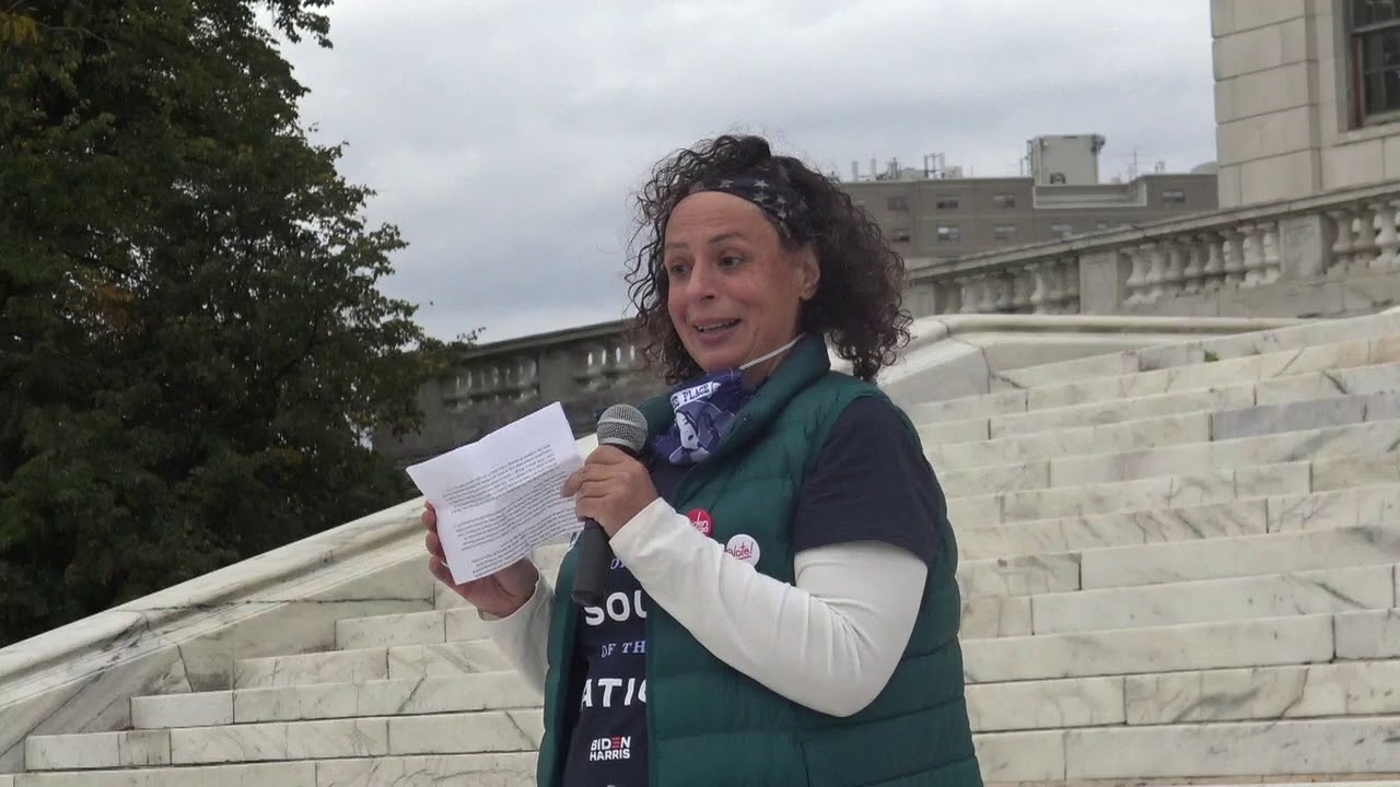 2020-10-25 Nasty Womxn Vote 08