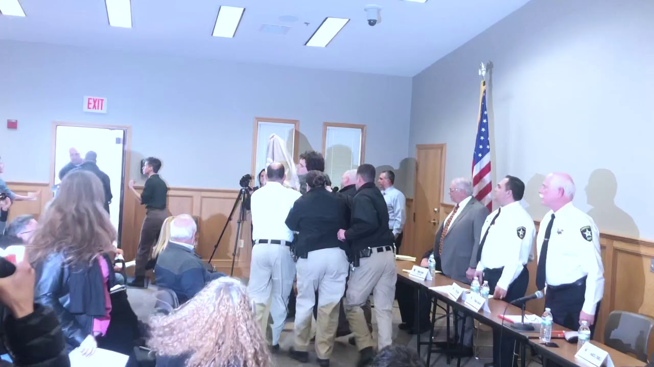 2019-04-10 (c) THE FANG COLLECTIVE