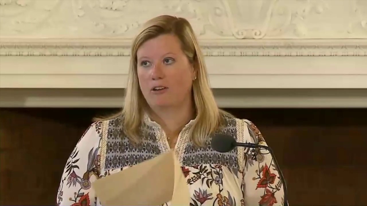 2017-10-30 DV Gun Bill Signing 04