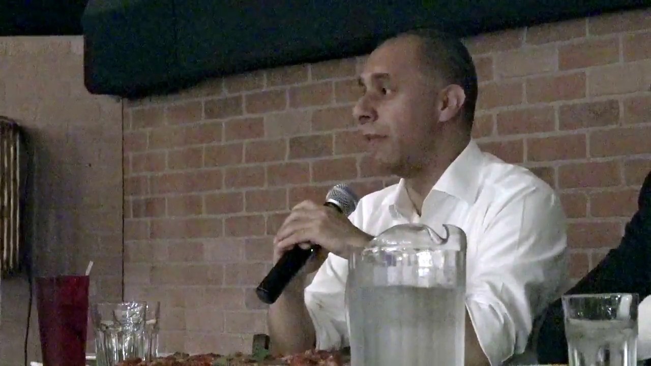 2018-08-23 Pizza and Politics - Providence Mayoral Forum 01