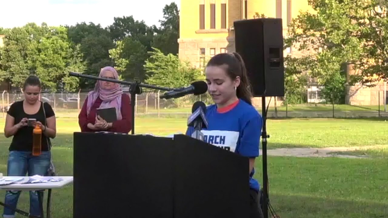 2019-08-09 Mass Shootings Vigil 06