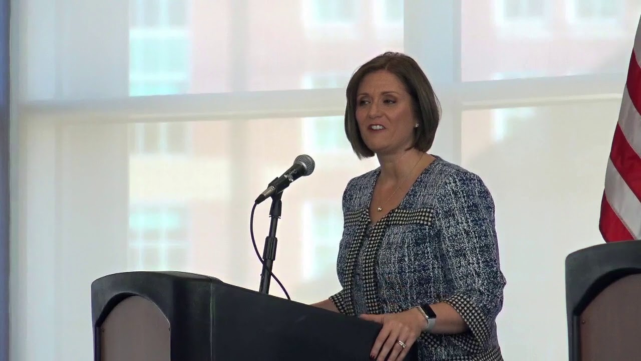 201-10-22 United Way Gubernatorial Forum 19