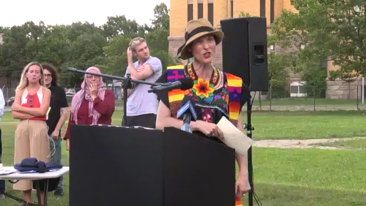 2019-08-09 Mass Shootings Vigil 10