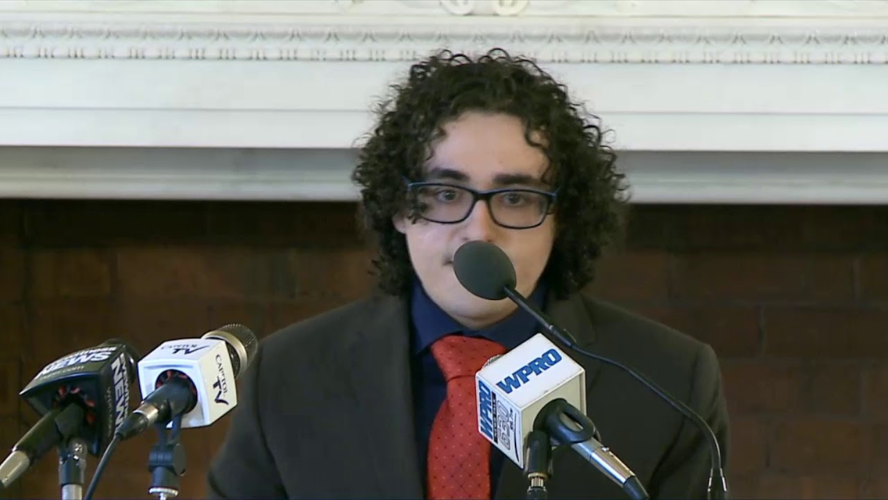 2018-06-18 DACA License bill signing 02