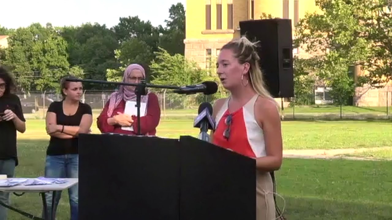 2019-08-09 Mass Shootings Vigil 02