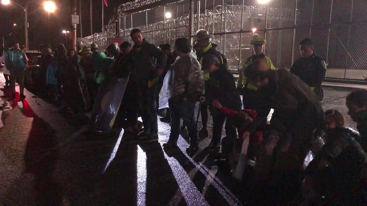 Never Again Action returns to the Wyatt Detention Facility 19/21